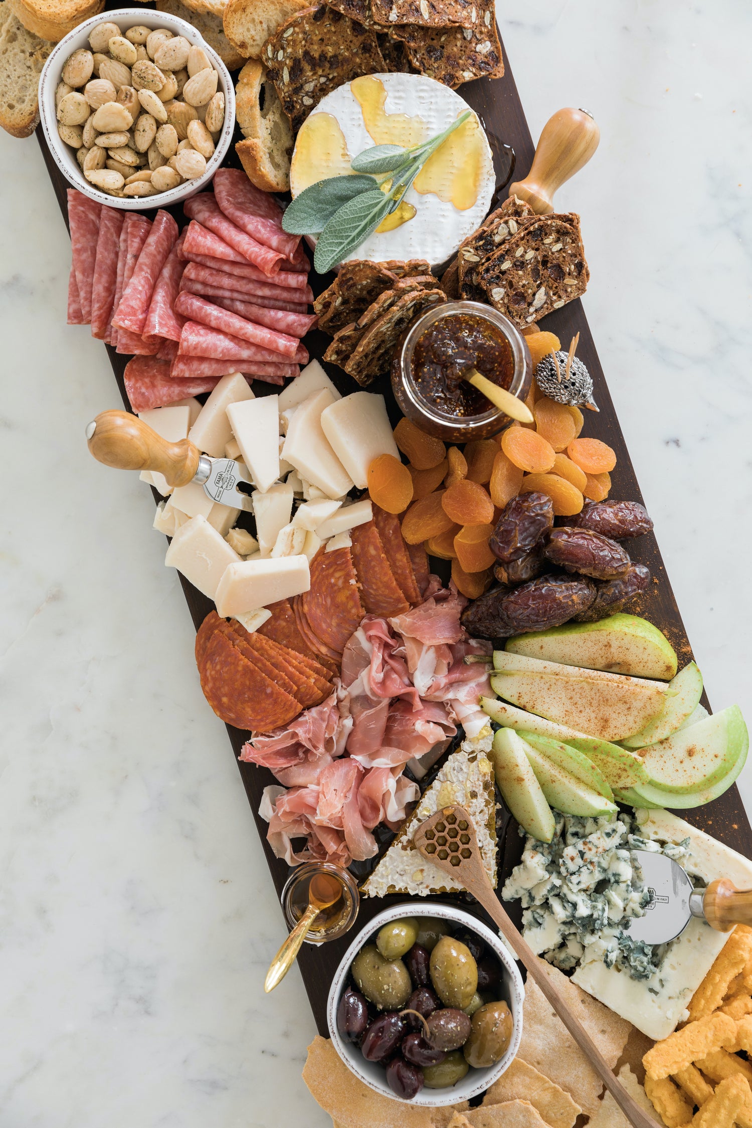 Creating the Perfect Cheese & Charcuterie Board