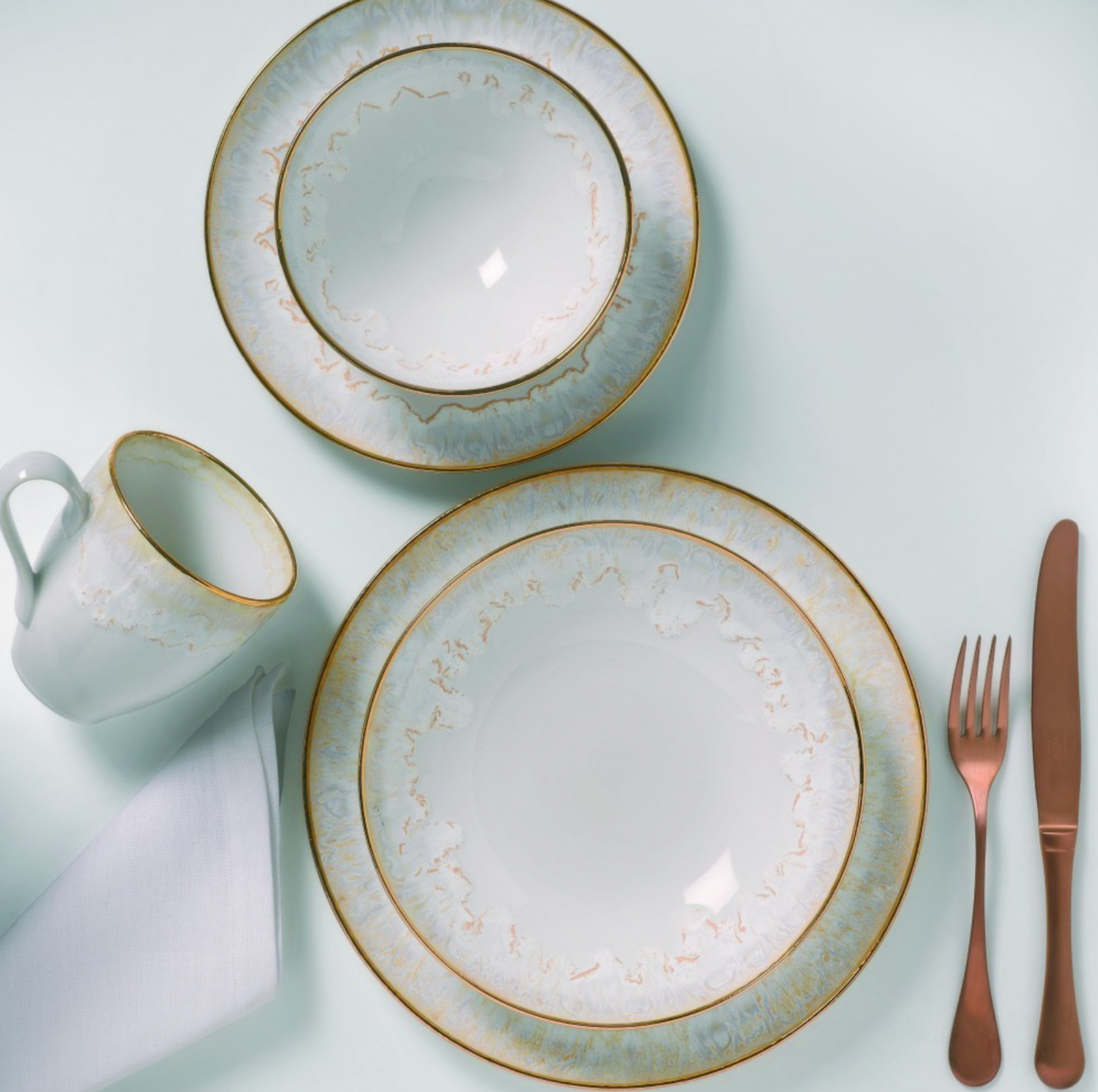Casafina Taormina Pasta Bowl, White with Gold