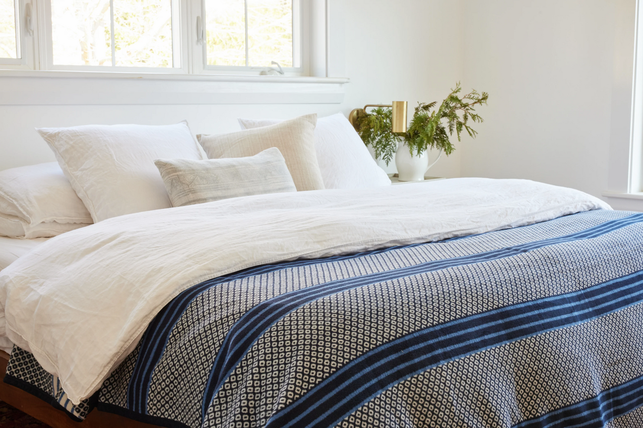 ChappyWrap Family Size Captain's Classic Blanket, Dark Blue