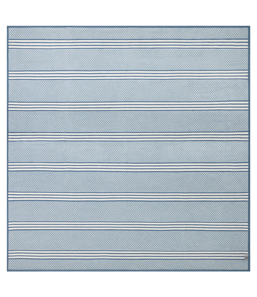 ChappyWrap Captain's Classic Blanket, Light Blue