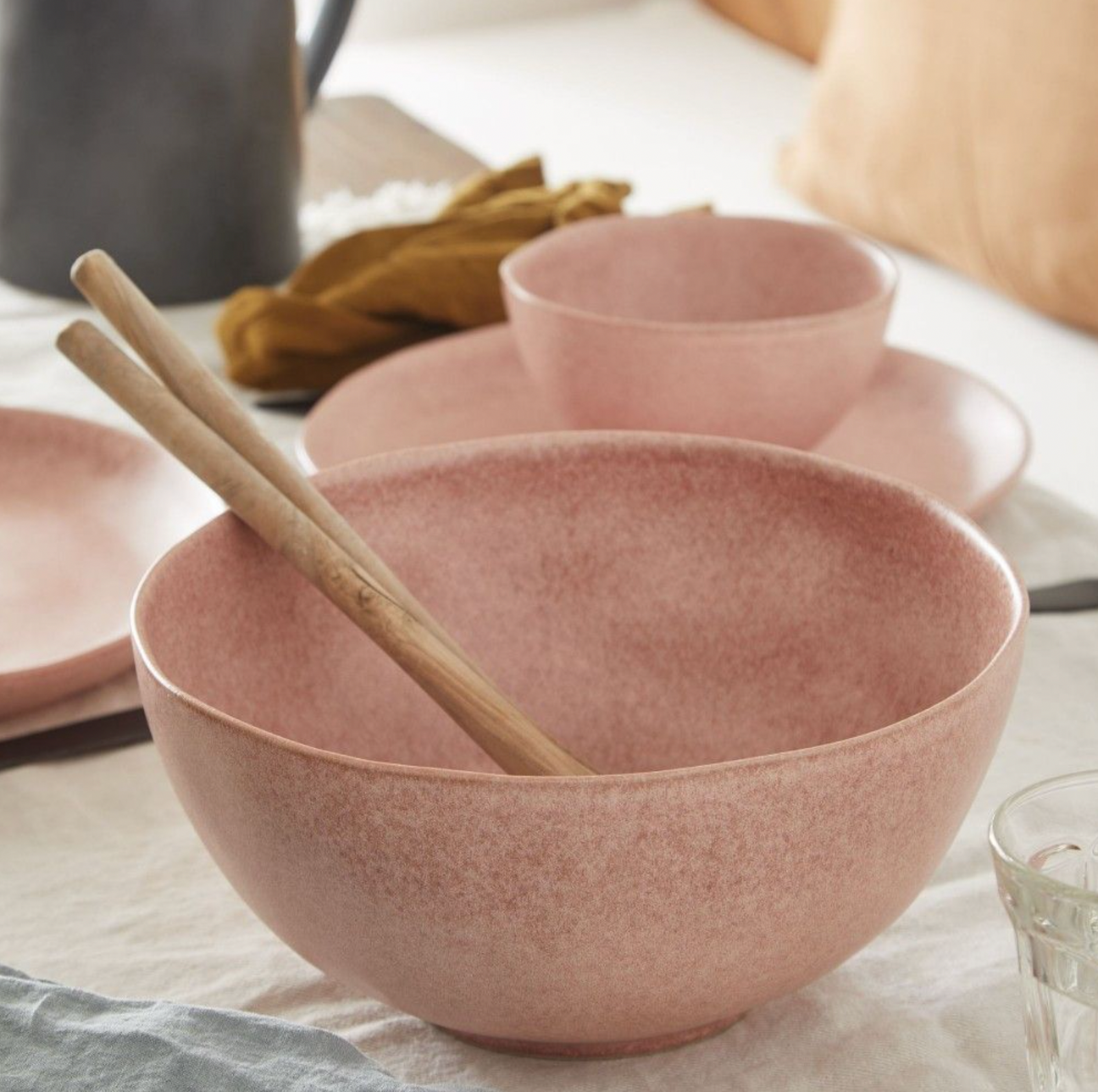 Costa Nova Livia Serving Bowl 11", Mauve Rose
