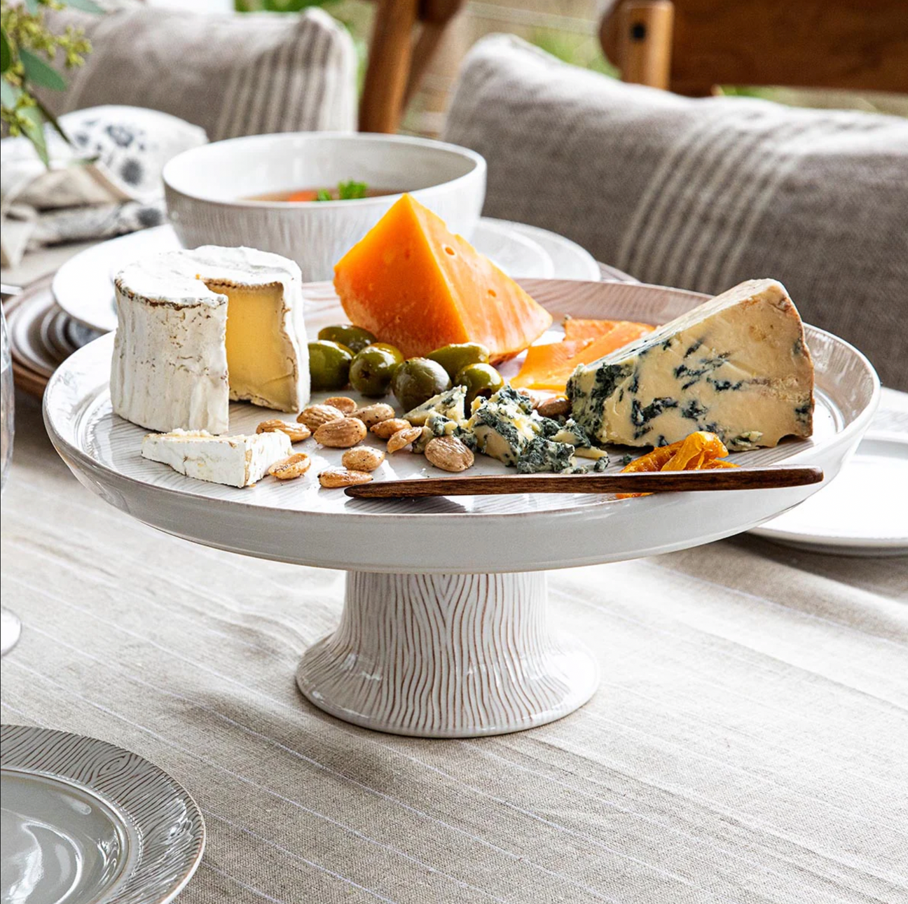 Juliska Blenheim Oak Cake Pedestal
