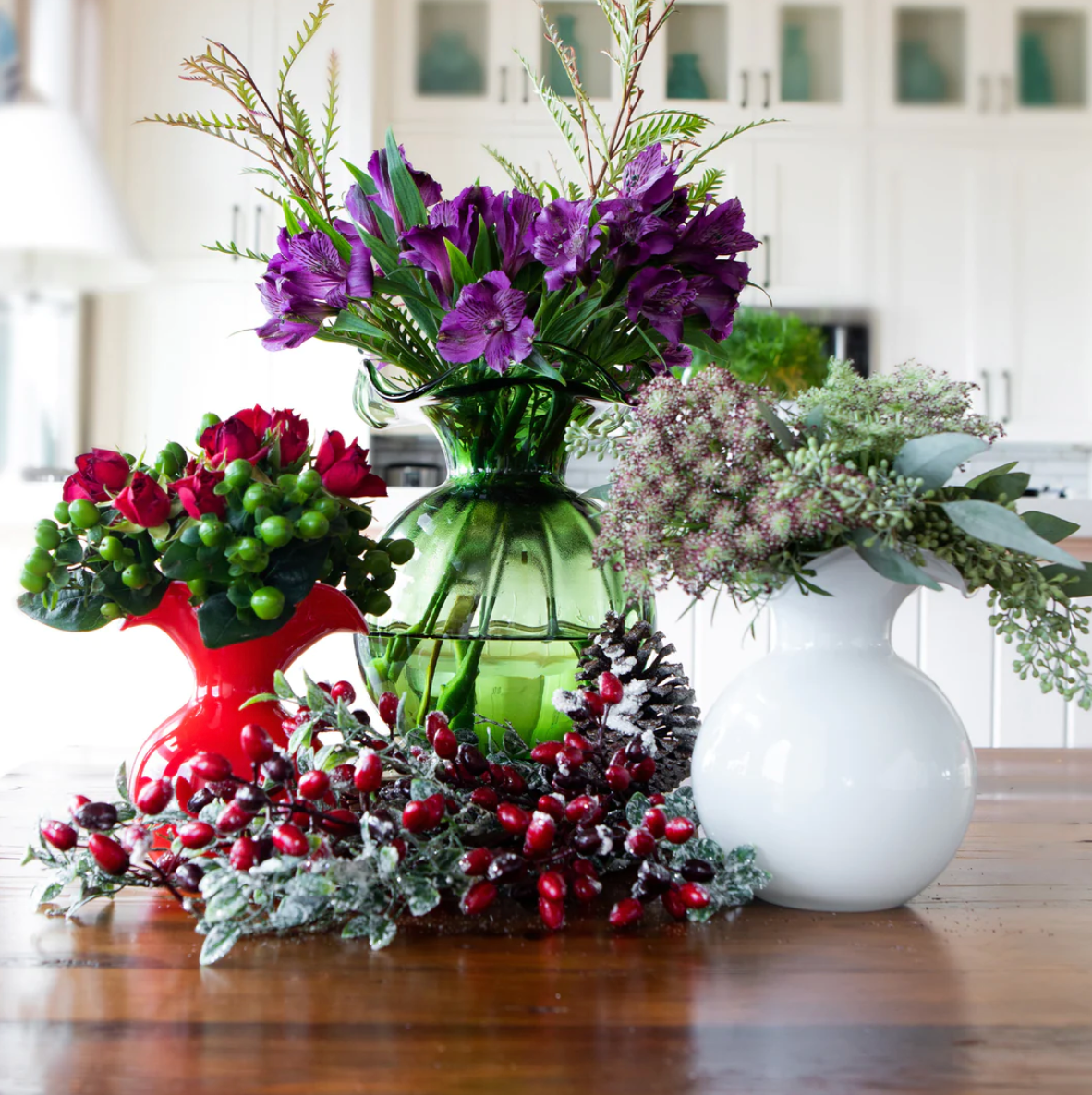 VIETRI Hibiscus Glass Dark Green Medium Vase