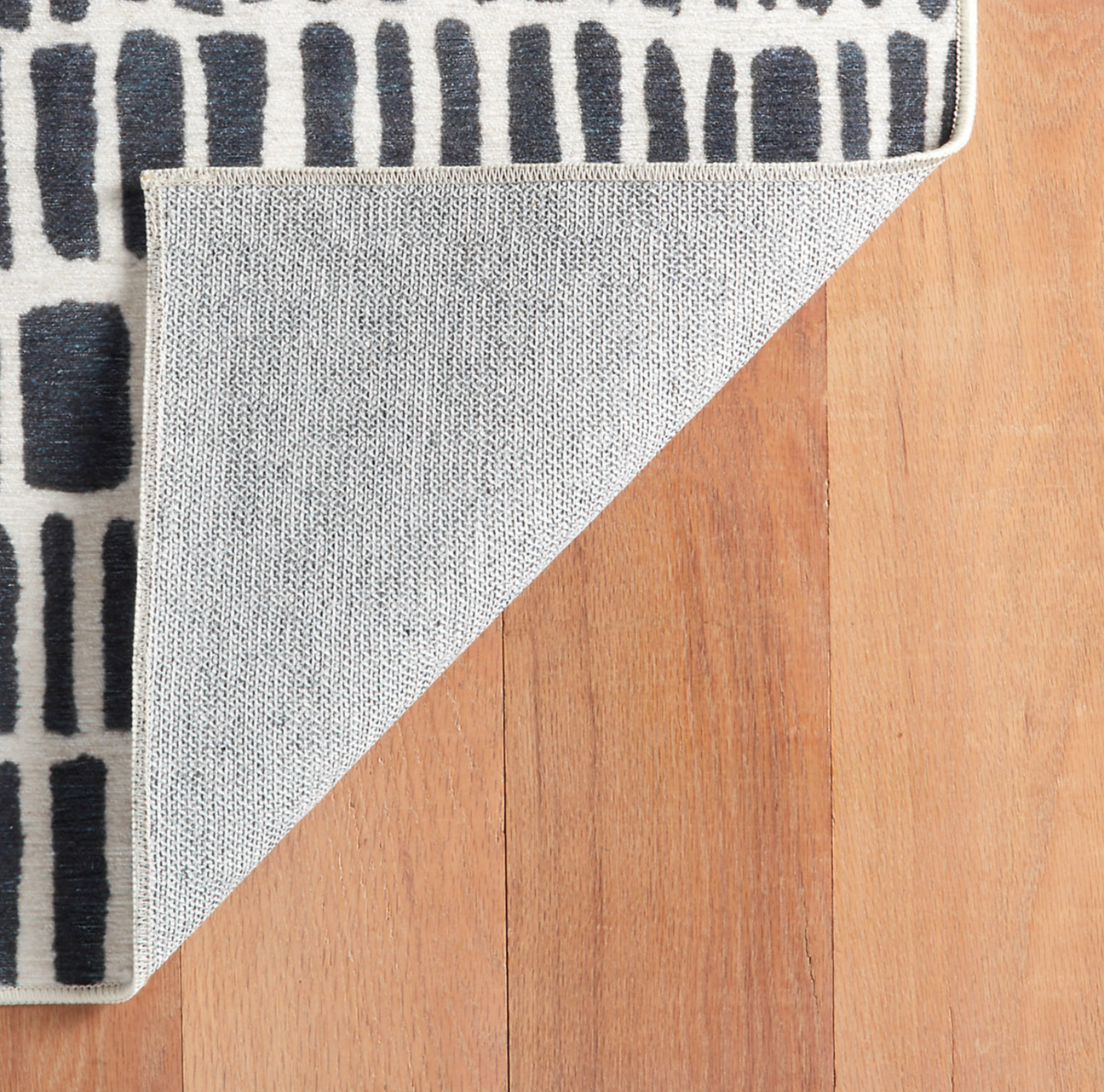 Dash & Albert Roark Washable Rug, Charcoal