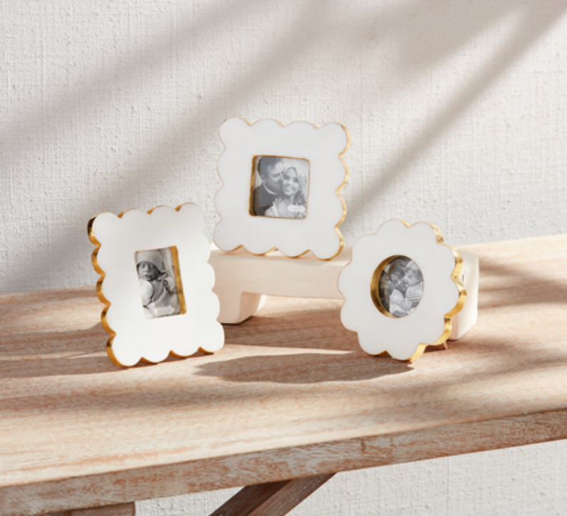 Scalloped Gold Edge Rectangular Frame