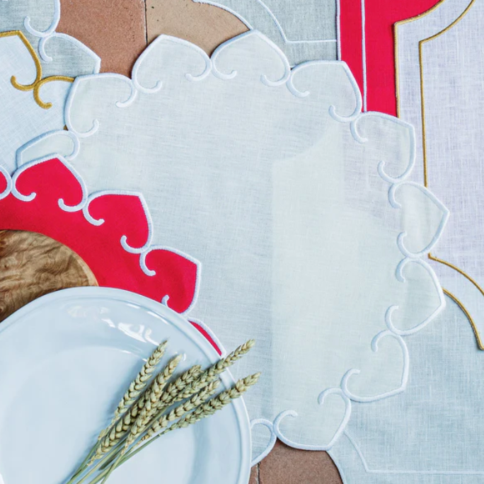 VIETRI Tessuti Ivory Round Placemats with White Stitching