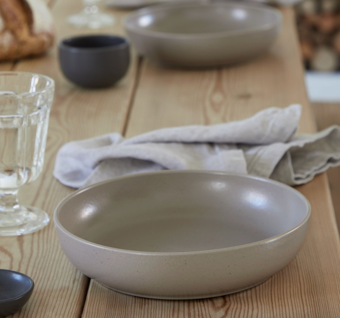Casafina Pacifica Pasta Bowl, Chestnut