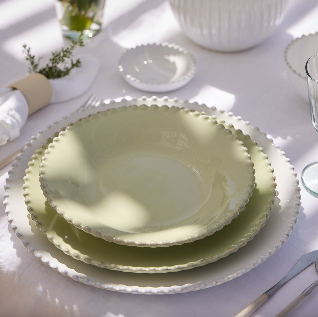 Costa Nova Pearl Dinner Plate, Lily Green