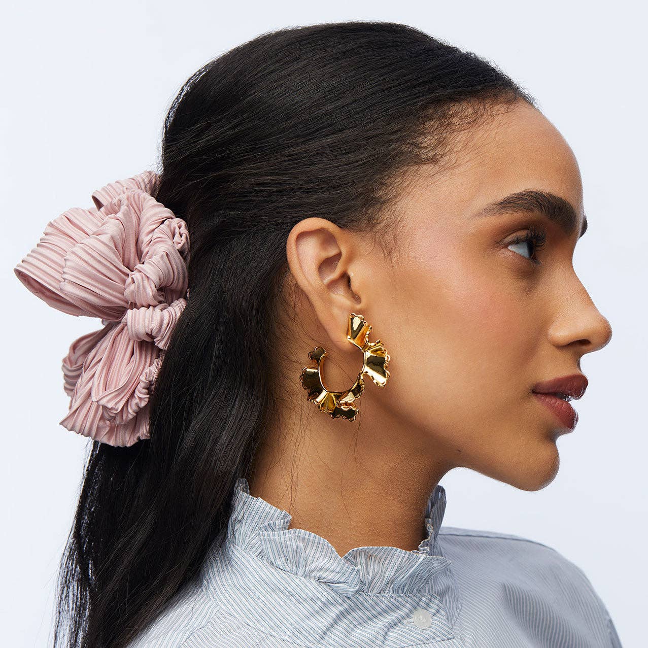 Lele Sadoughi Scallop Ruffle Edge Hoop Earrings