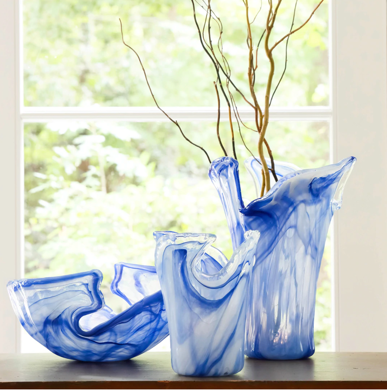 VIETRI Onda Glass Round Bowl, Cobalt