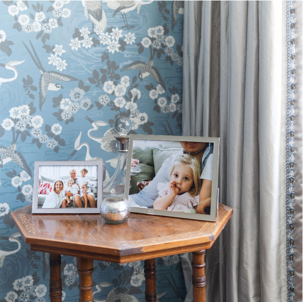Chiffon Enamel Photo Frame