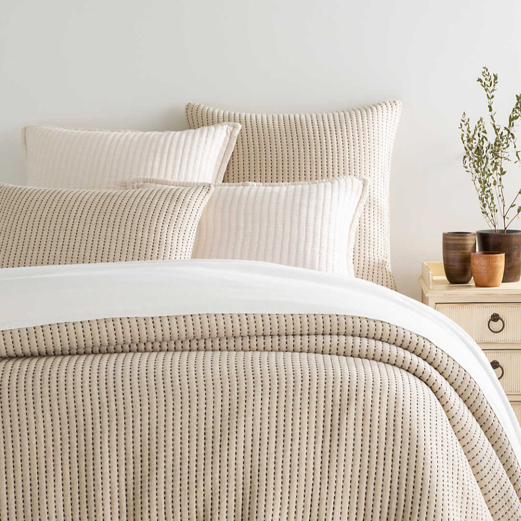 Annie Selke Pick Stitch Matelassé Coverlett, Natural
