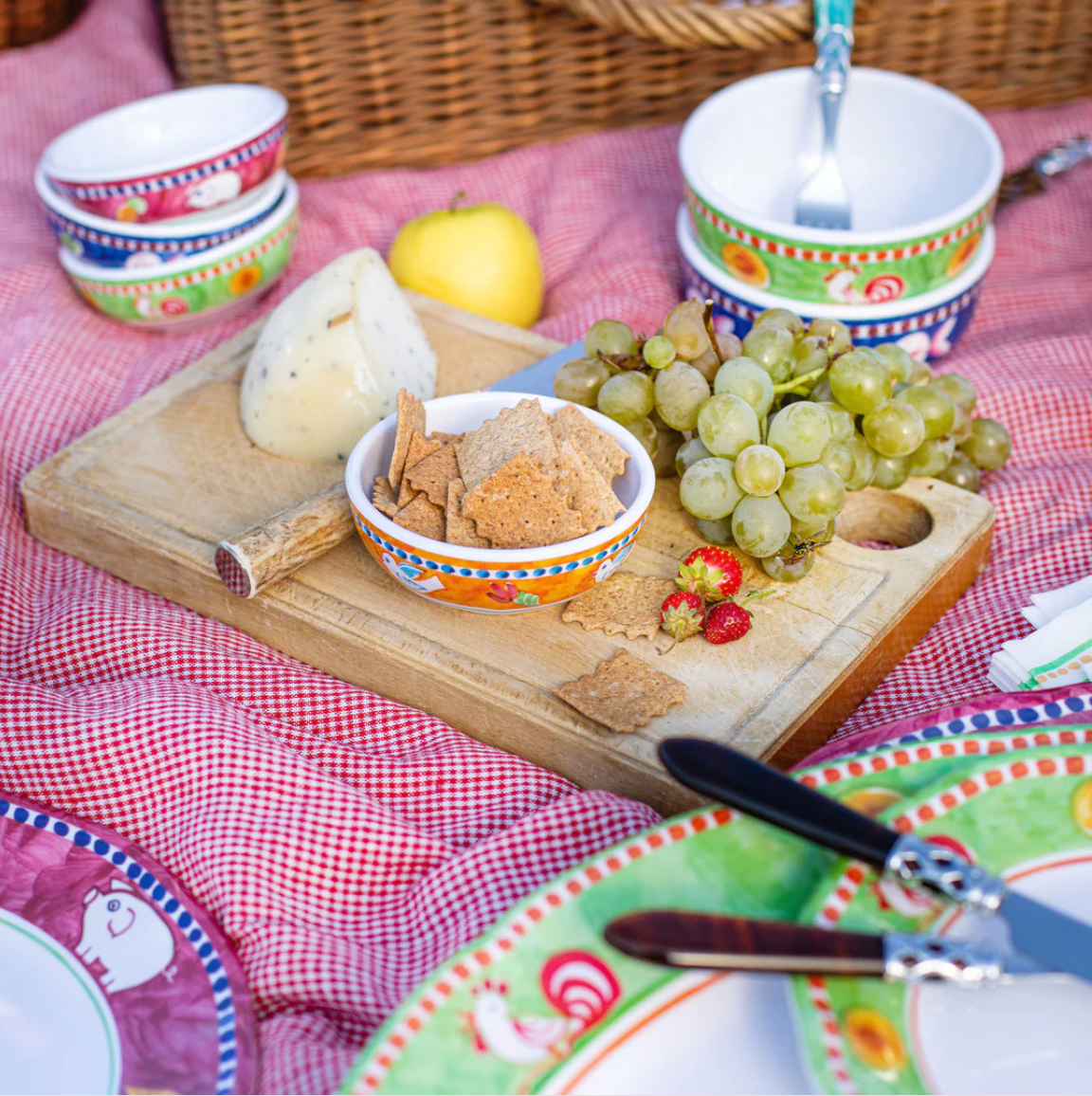 VIETRI Melamine Campagna Uccello Olive Oil Bowl